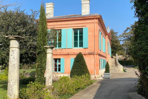 vins-pessac-leognan-l-apprenti-sommelier-chateau-pont-saint-martin-batiment-principal-4