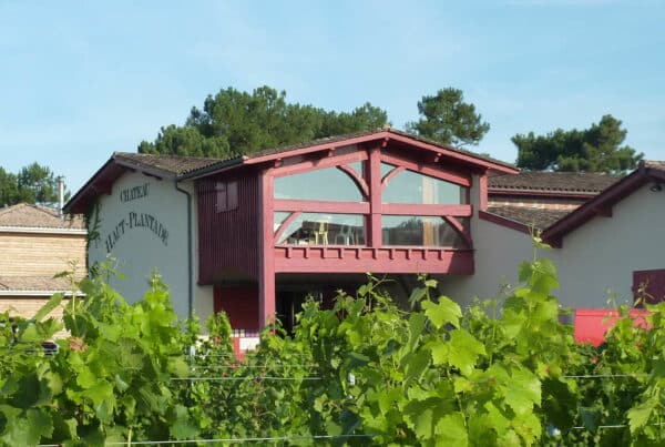 vins-pessac-leognan-l-apprenti-sommelier-chateau-haut-plantade-visite-vin-pessac-leognan-vigne-vignoble-chais-chai-raisins-raisin-propriete-vin-blanc-vin-rouge-batiment-principal.jpeg