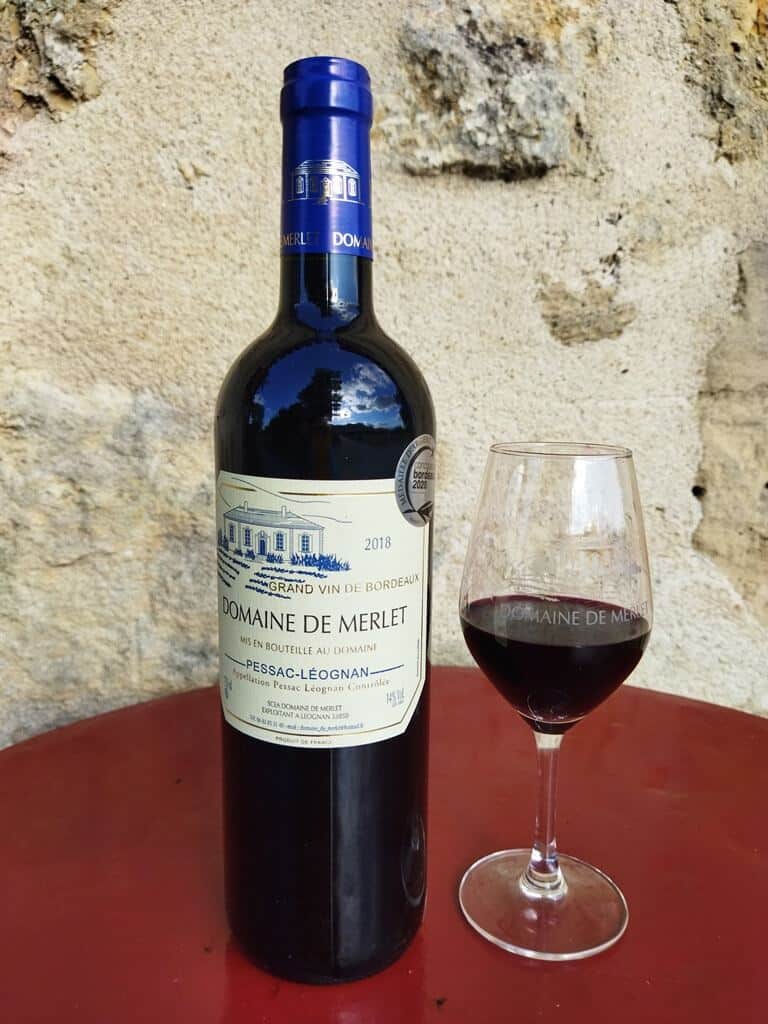 vins-pessac-leognan-vin-pessac-leognan-domaine-de-merlet-visite-chai-chais-vigne-vignes-vignoble-vin-blanc-vin-rouge-vin-bio-bouteille-rouge